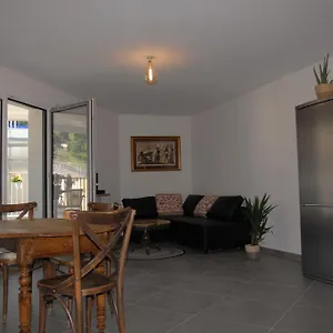la-providence-annecy.hotels-rhonealpes.com/